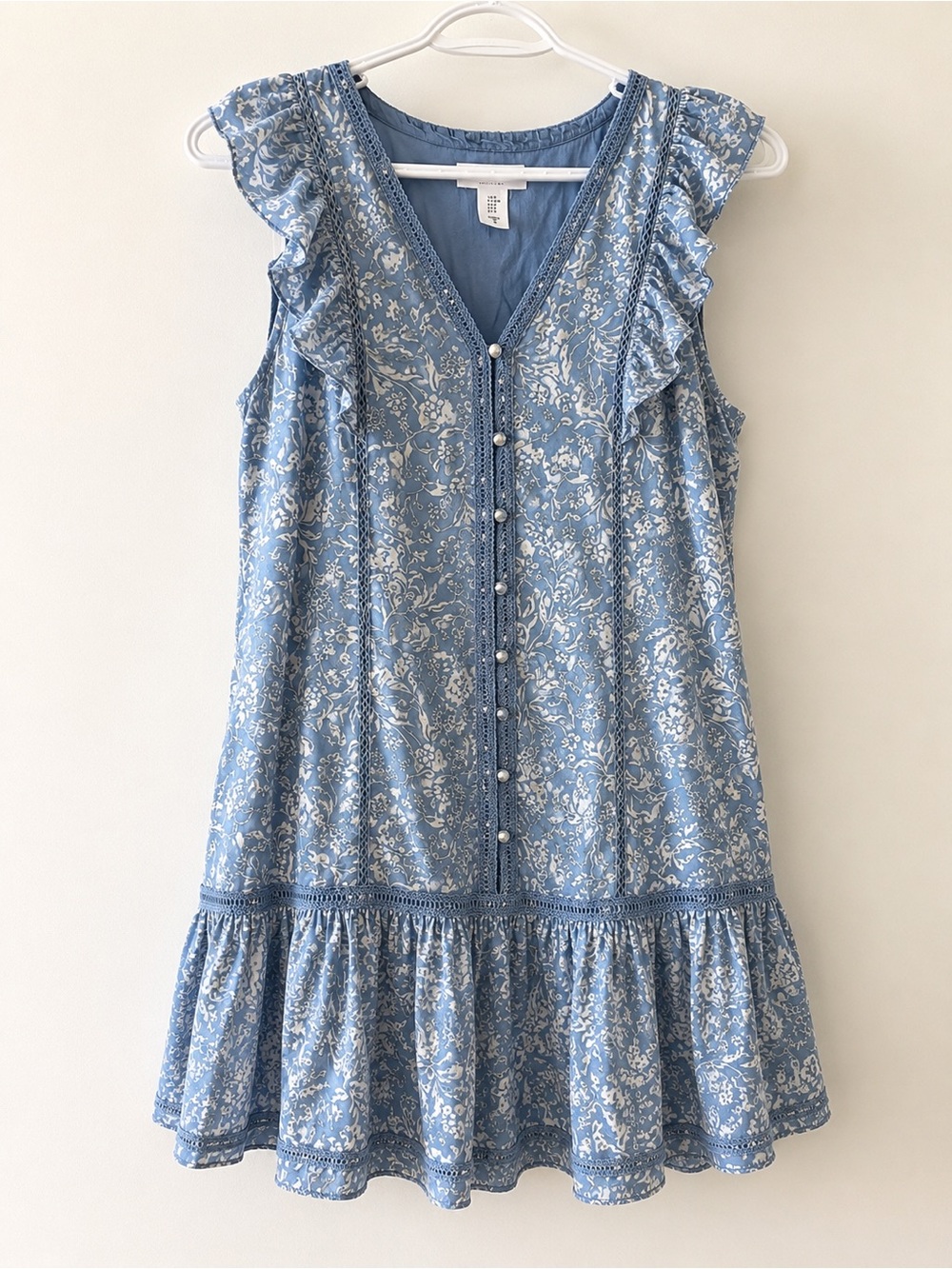 Lucky Brand Floral Ruffle Hem Boho Dress Size Medium Flutter Sleeves Blue White